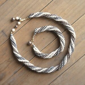 Vintage Beaded Necklace/Bracelet Set